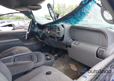 1999 Chevrolet Tahoe Ls z USA, uszkodzony, nr VIN 1GNEK13R7XJ518845